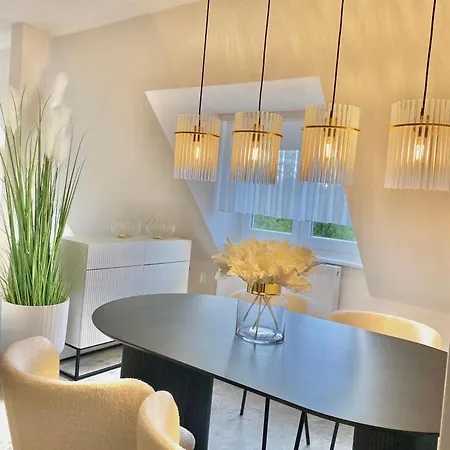 C&b Homes アパート フリードリヒスハーフェン